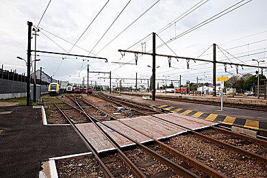 《速度与激情》新游戏官宣 4块65英寸大屏幕超爽体验